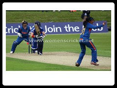 120711_330-Sultana-Gouhar-Ind