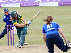 150721_444-Ellyse Perry-Aus