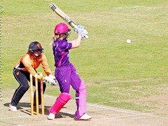 160814_437-Ellyse Perry-Ltn