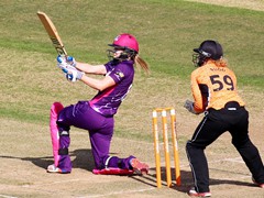 160814_482-Ellyse Perry-Ltn