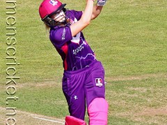 160814_490-Ellyse Perry-Ltn