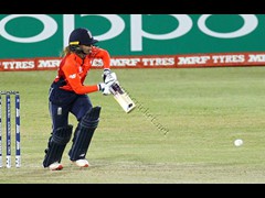 181116_216-Danni Wyatt-Eng