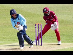 190606_257-Danni Wyatt-Eng